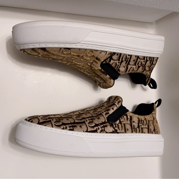 DIOR SOLAR SLIP-ON SNEAKER - Picture 6 of 11